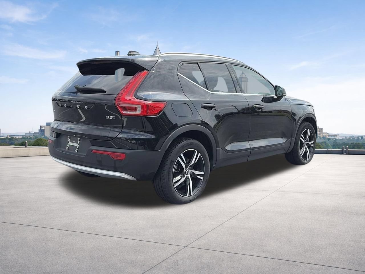 Used 2025 Volvo XC40 B5 Core AWD/4WD image 26
