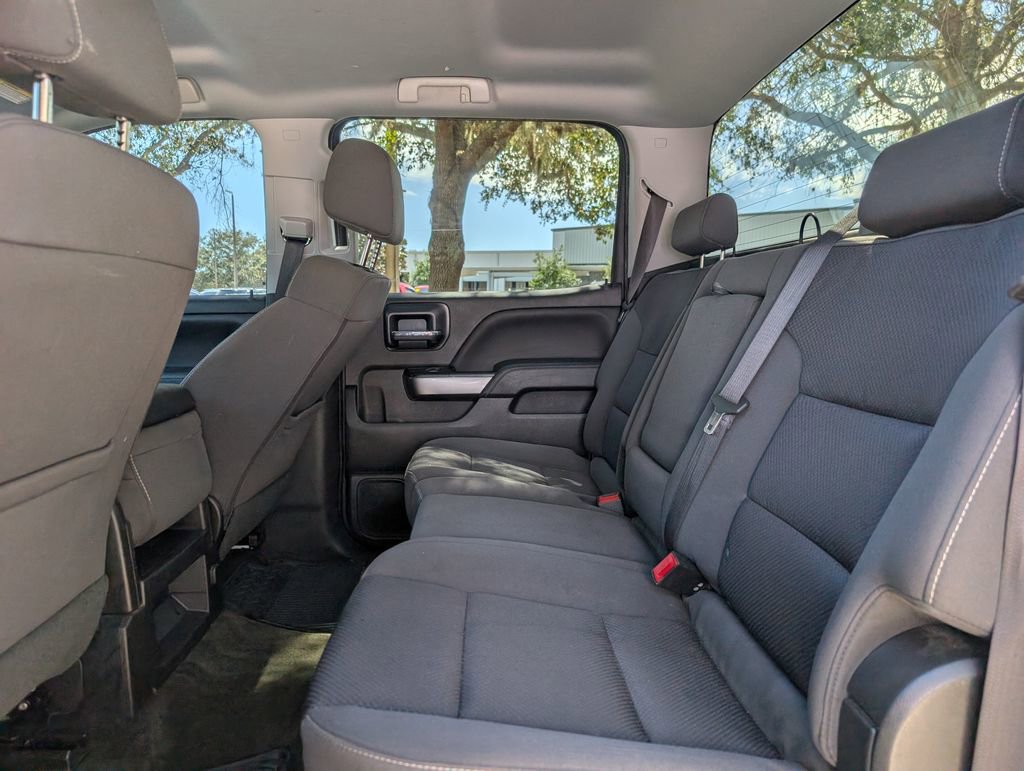 Used 2018 Chevrolet Silverado 1500 LT w/ All Star Edition image 13