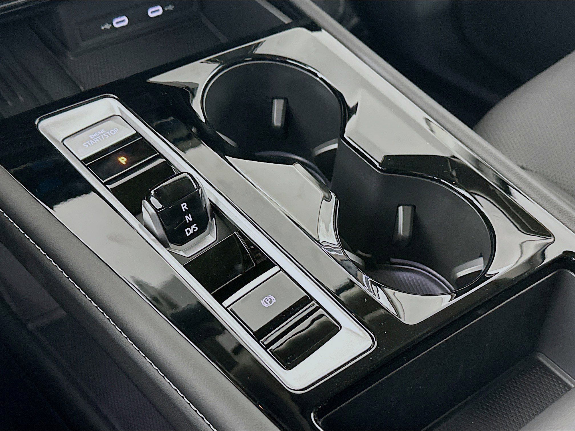 New 2026 Volkswagen Atlas SE image 16