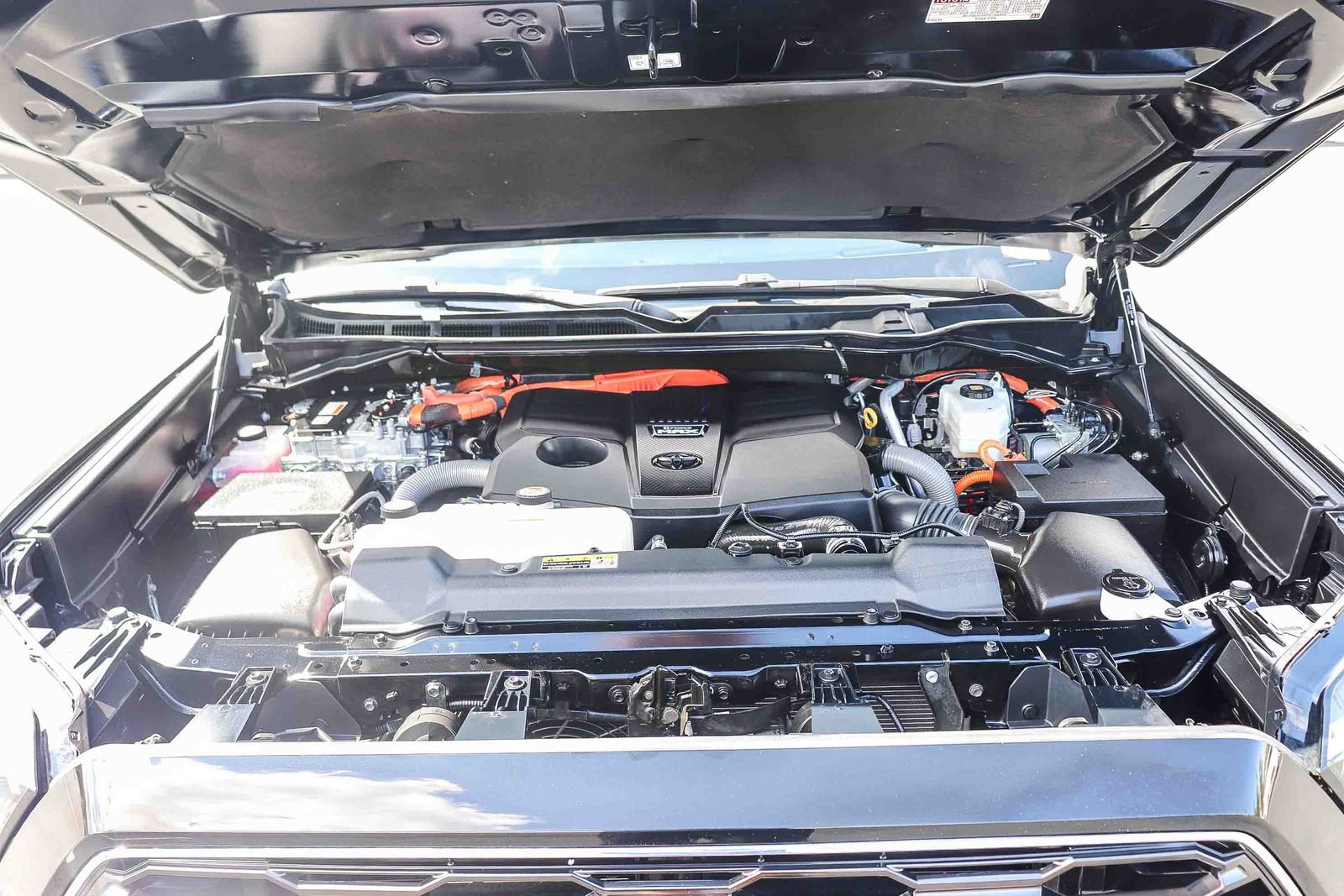 Certified 2024 Toyota Sequoia Platinum AWD/4WD image 35