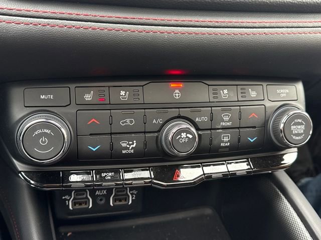 Used 2024 Dodge Durango GT image 30