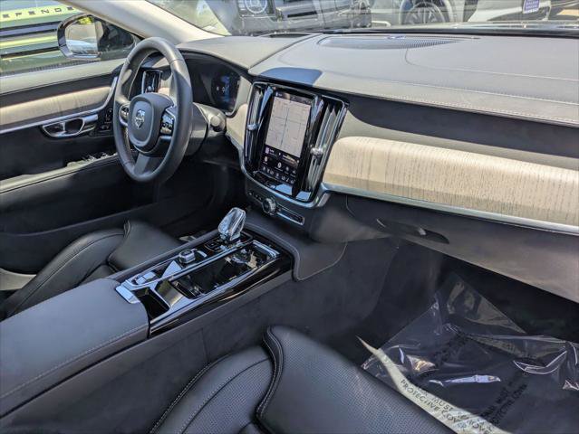 Used 2023 Volvo S90 T8 Ultimate AWD/4WD image 24