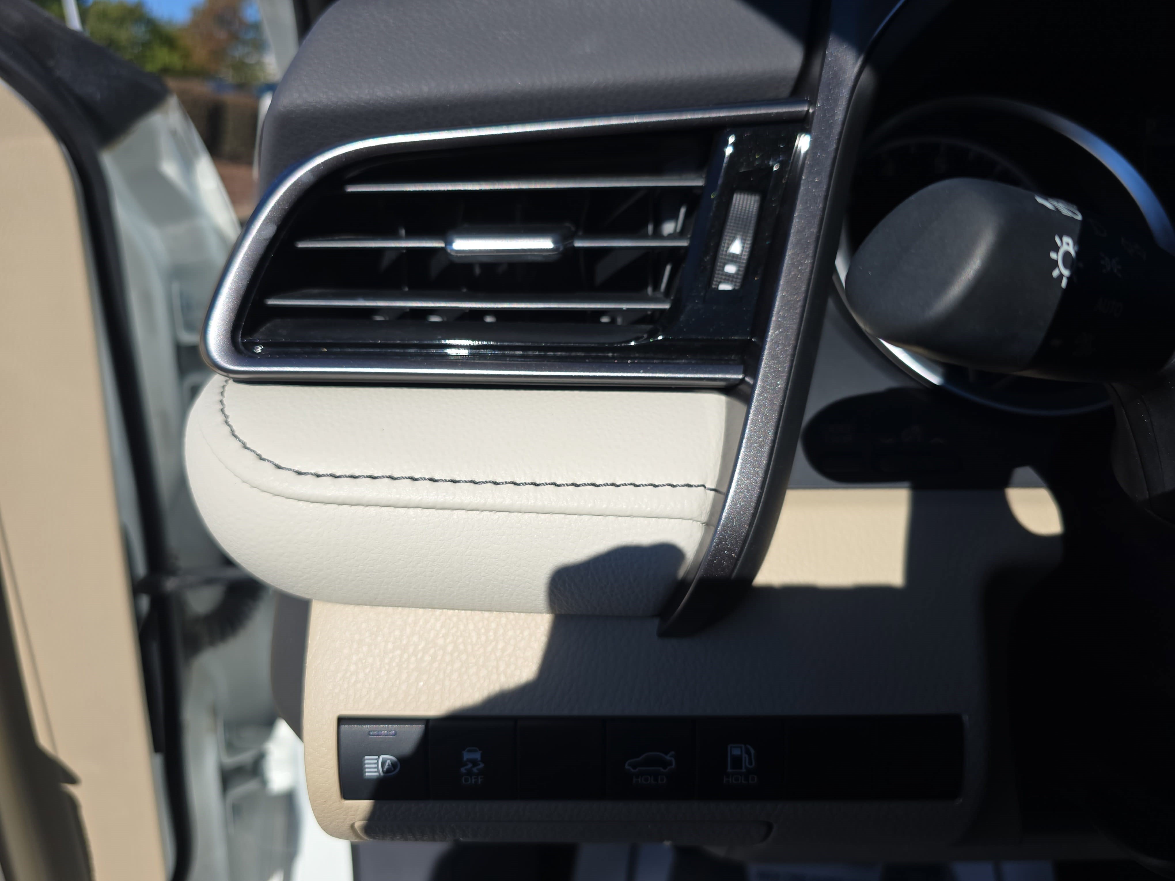 Used 2024 Toyota Camry LE w/ Convenience Package FWD image 24