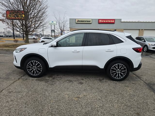 Used 2023 Ford Escape SE image 6