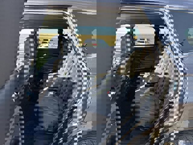 Used 2023 Hyundai Santa Fe SEL w/ Premium Package image 18