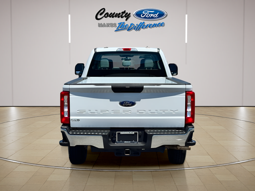 Used 2025 Ford F250 XL w/ FX4 Off-Road Package AWD/4WD image 4