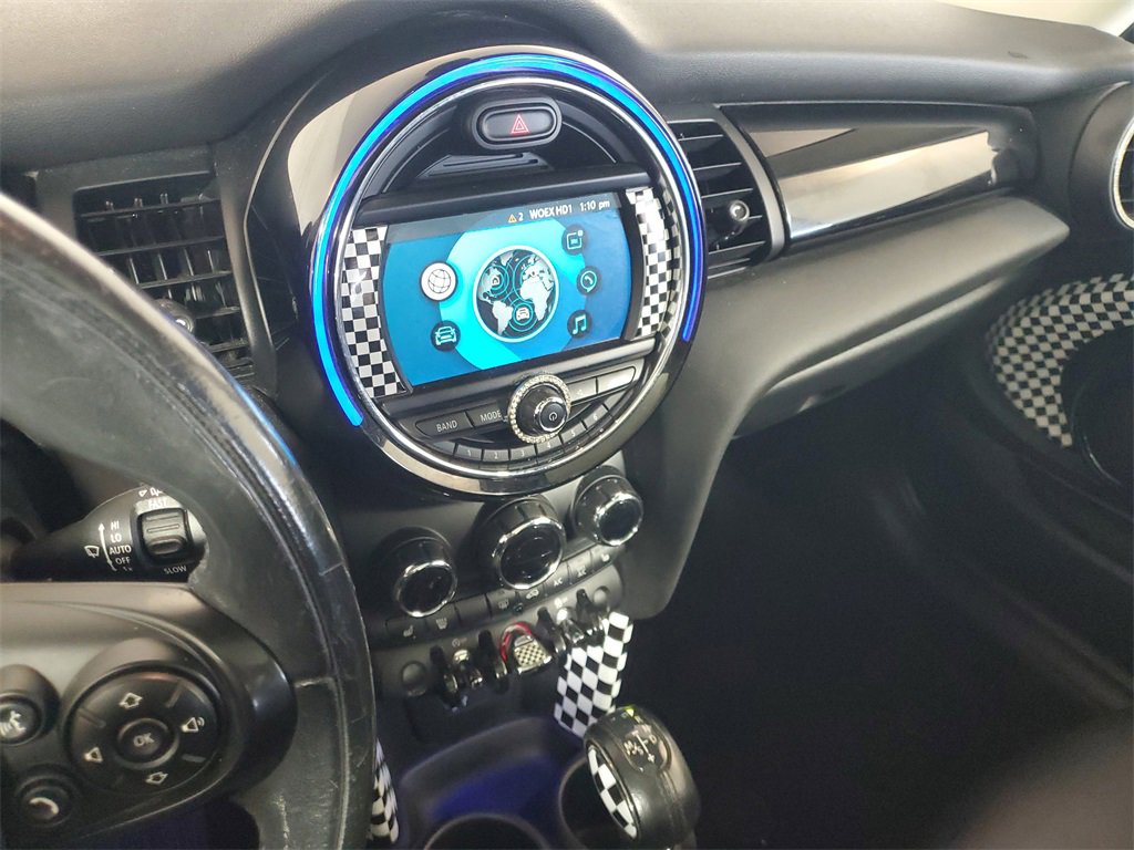 Used 2019 MINI Cooper 2-Door Hardtop image 19