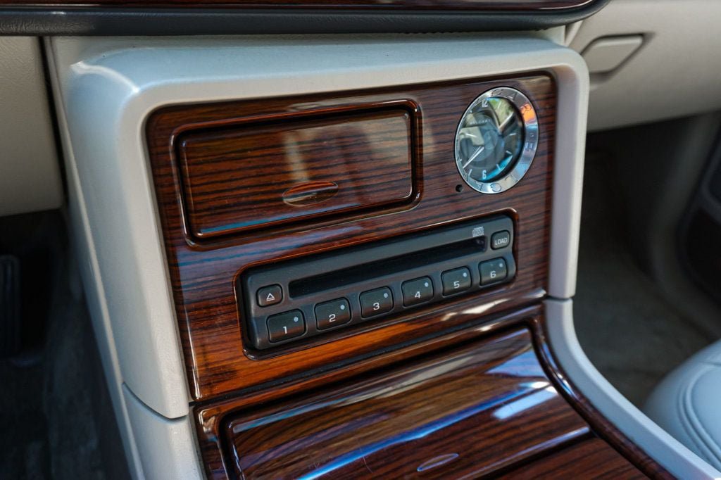 Used 2003 Cadillac Escalade AWD image 18