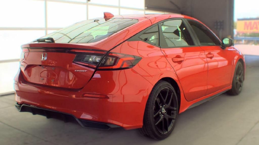Used 2025 Honda Civic Sport image 3