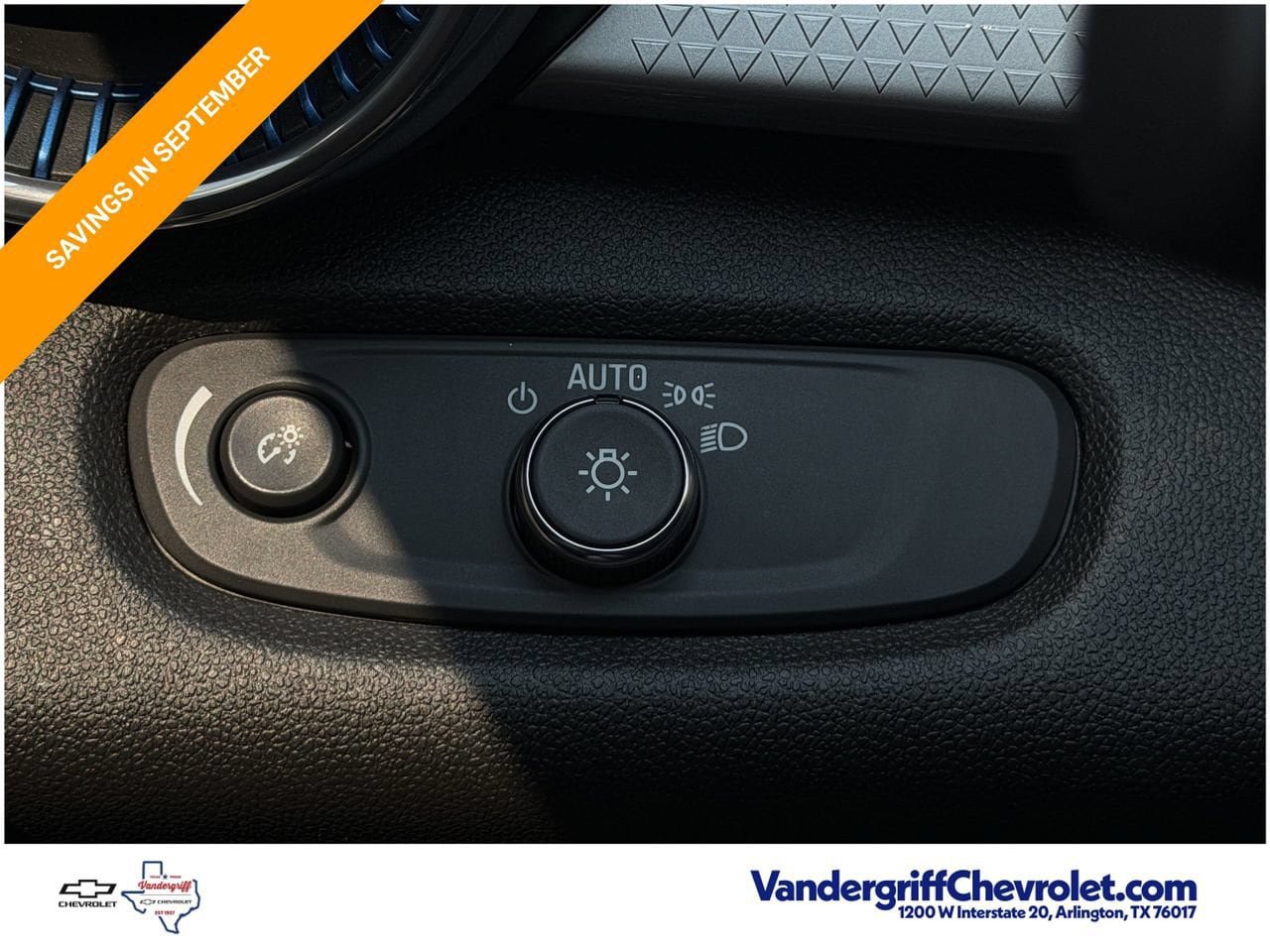 Used 2024 Chevrolet Trax LT w/ Driver Confidence Package FWD image 21