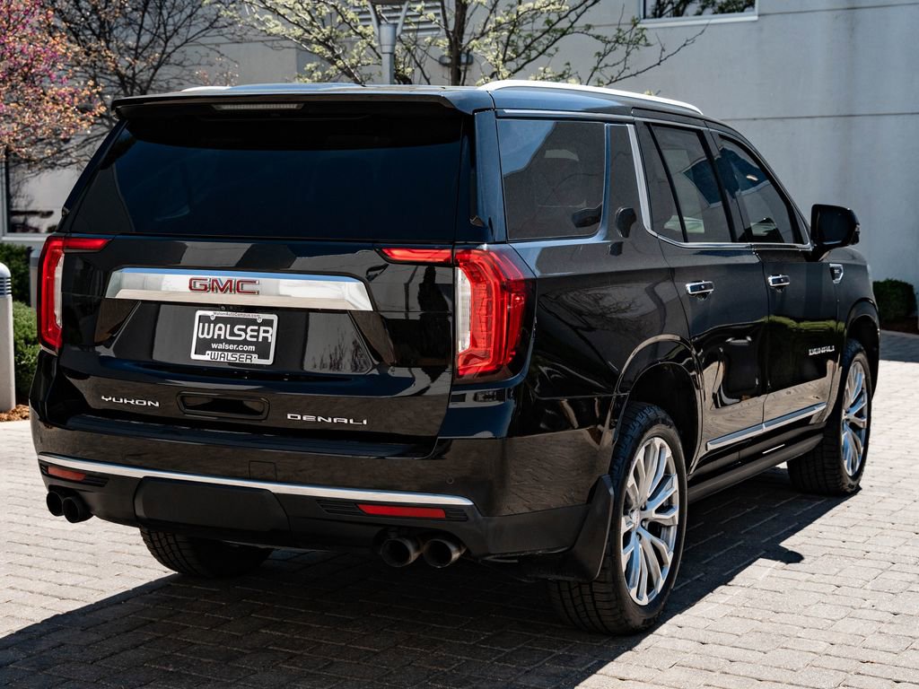 Used 2021 GMC Yukon Denali w/ Denali Premium Package image 10