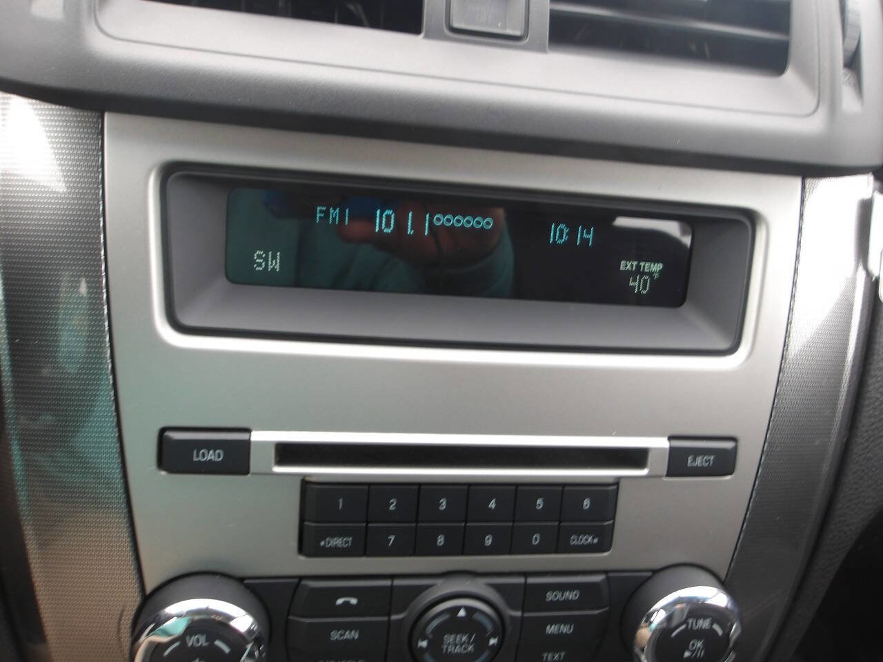 Used 2010 Ford Fusion SEL image 14