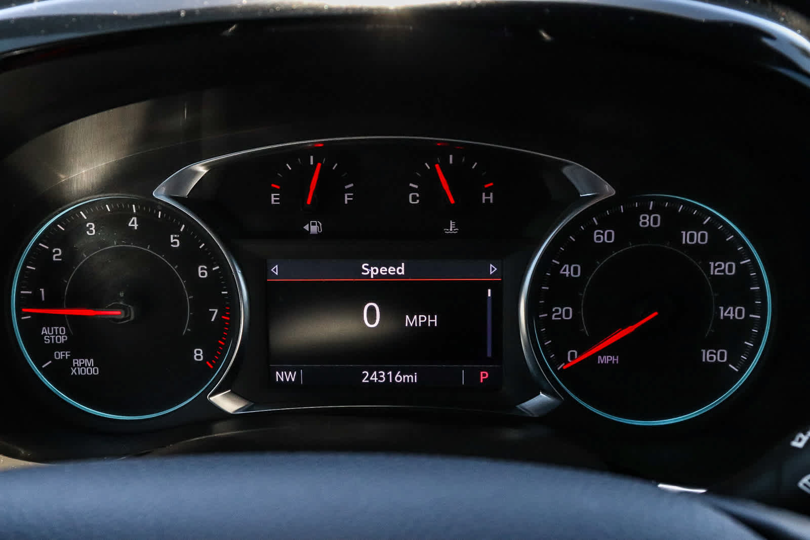 Used 2023 Chevrolet Traverse LT FWD image 28