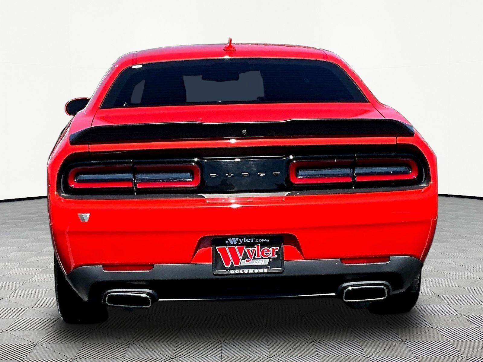 Used 2020 Dodge Challenger SXT w/ Blacktop Package RWD image 5