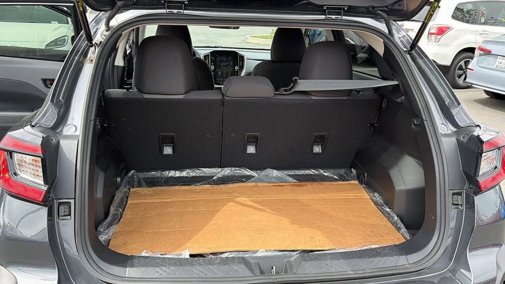 Used 2025 Subaru Crosstrek 2.0i Premium image 13