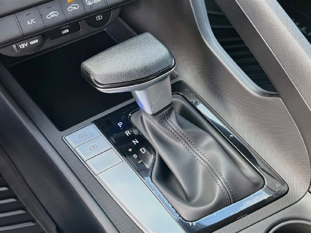 New 2026 Hyundai Elantra SE FWD image 16