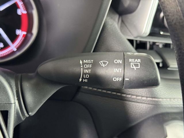 Used 2023 Toyota RAV4 LE AWD/4WD image 24