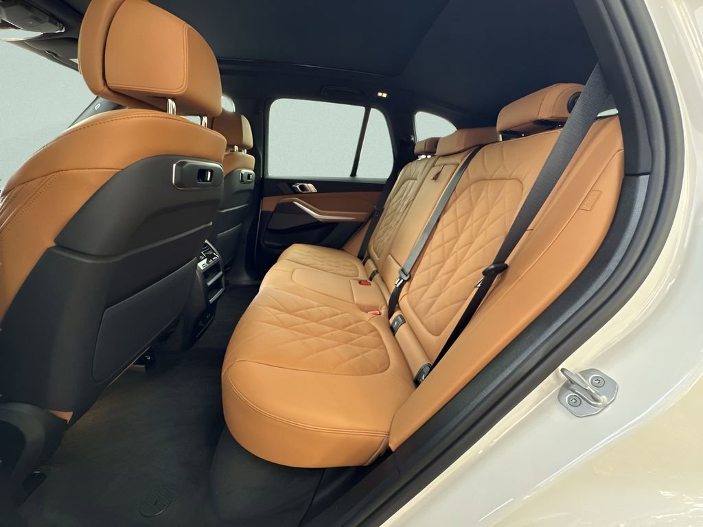 New 2026 BMW X5 xDrive50e w/ Premium Package image 27