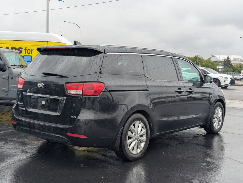 Used 2015 Kia Sedona EX FWD image 4
