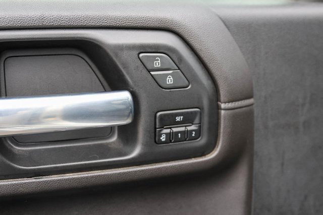 Used 2020 GMC Sierra 3500 Denali w/ Denali Ultimate Package image 12