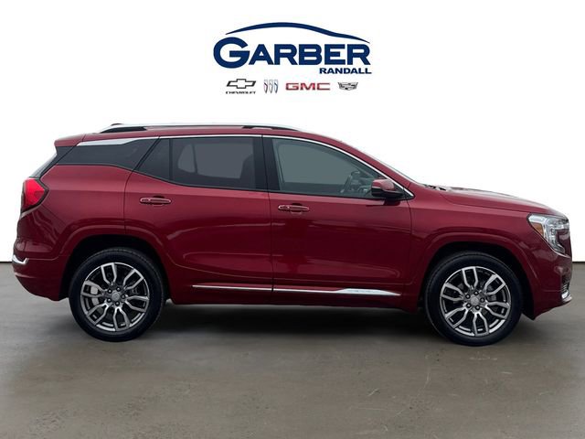 Used 2024 GMC Terrain Denali w/ Denali Premium Package image 6
