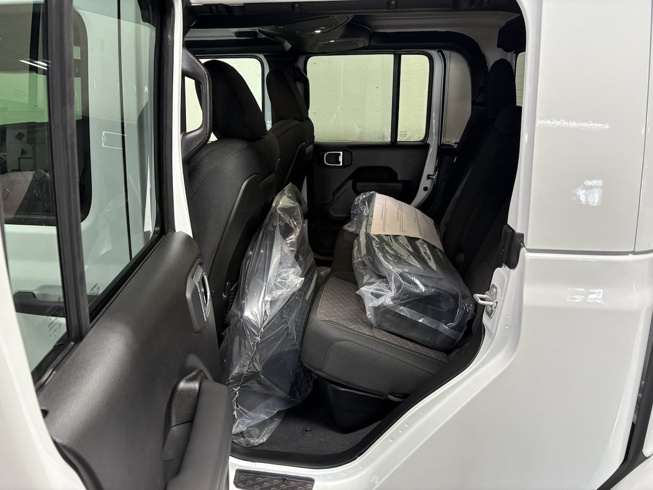 New 2026 Jeep Gladiator Mojave AWD/4WD image 11