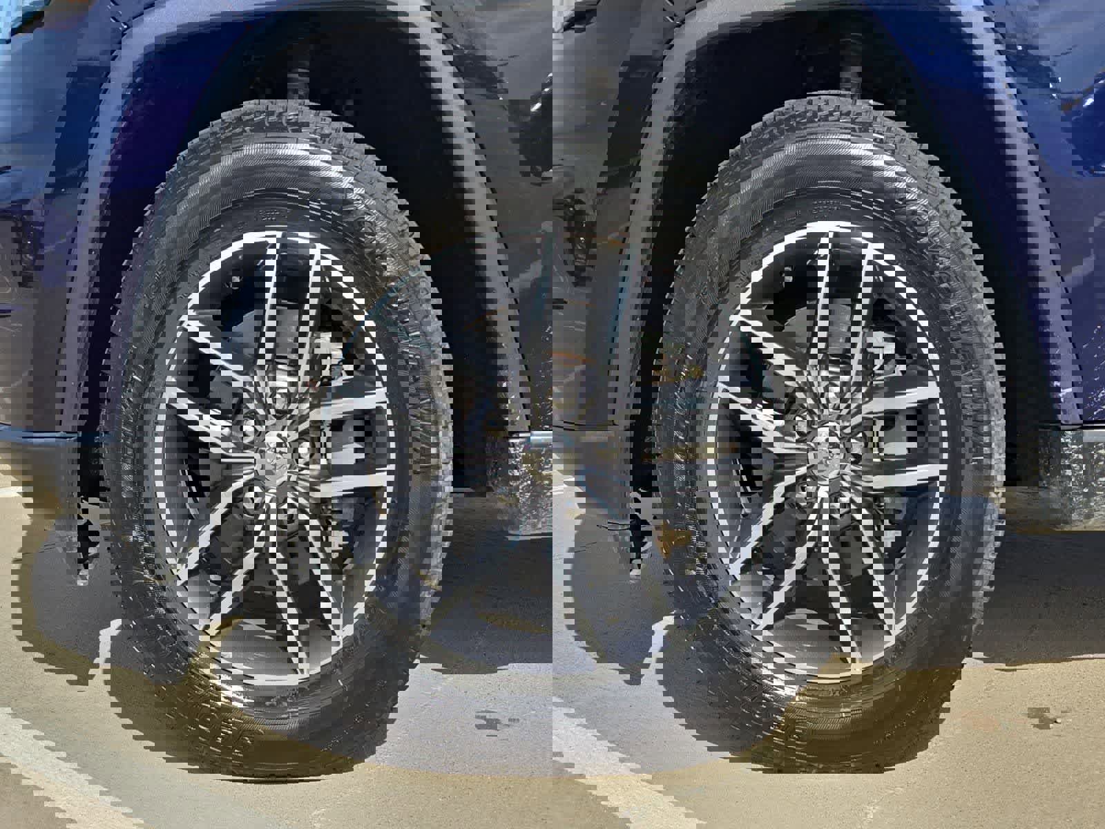 Used 2018 Jeep Grand Cherokee Limited image 13