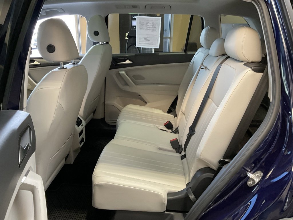Used 2023 Volkswagen Tiguan SE w/ Panoramic Sunroof Package image 20