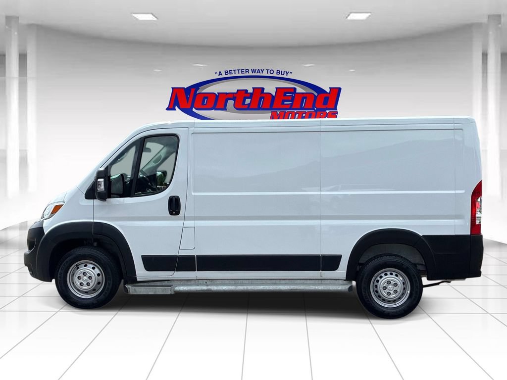 Used 2025 RAM ProMaster 2500 w/ U-Haul Equipment Group FWD image 4