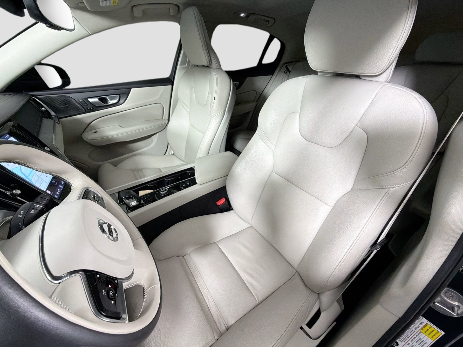 Certified 2024 Volvo S60 B5 Ultimate w/ Climate Package image 22