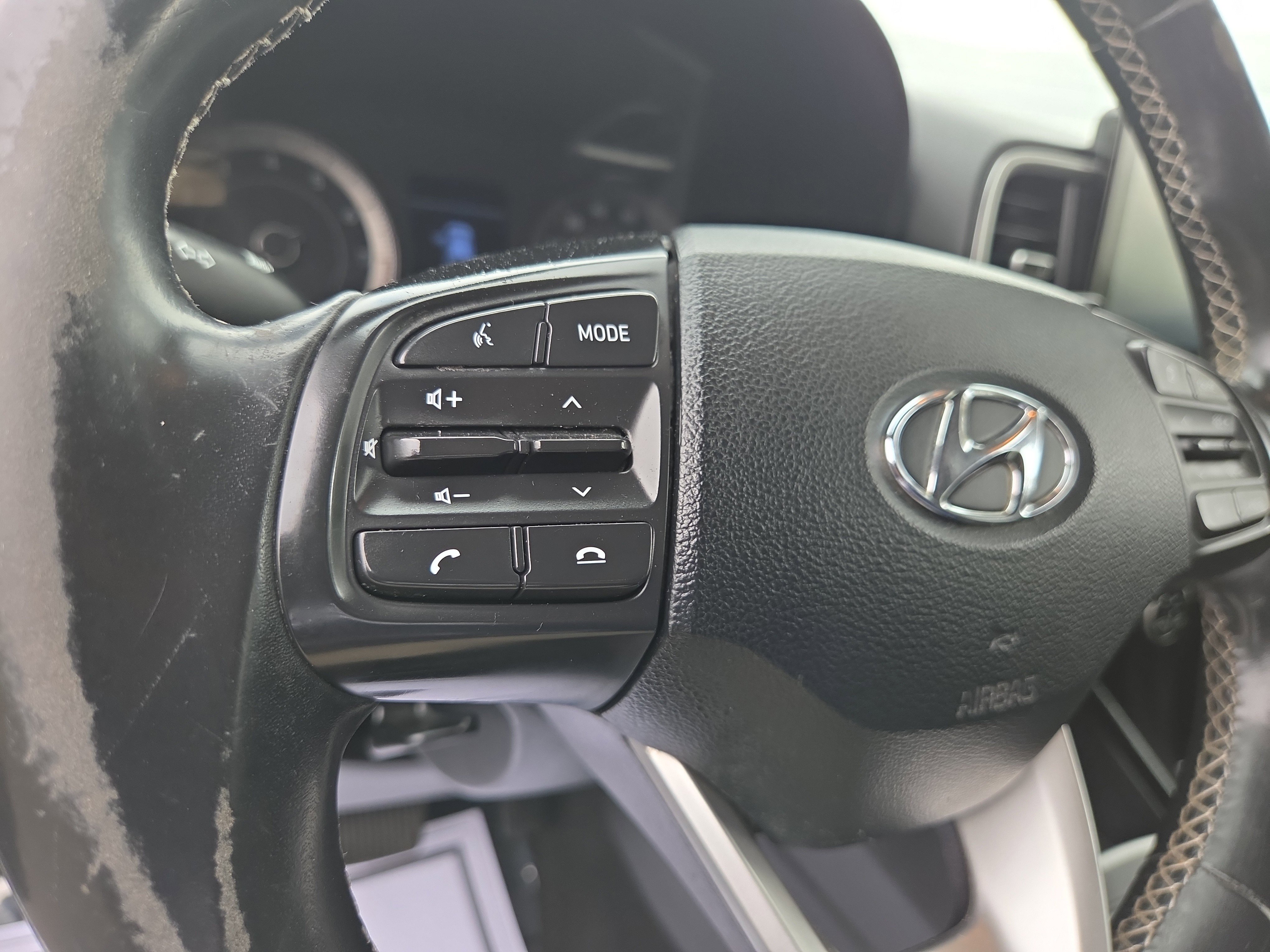 Used 2022 Hyundai Venue SEL w/ Cargo Package image 14