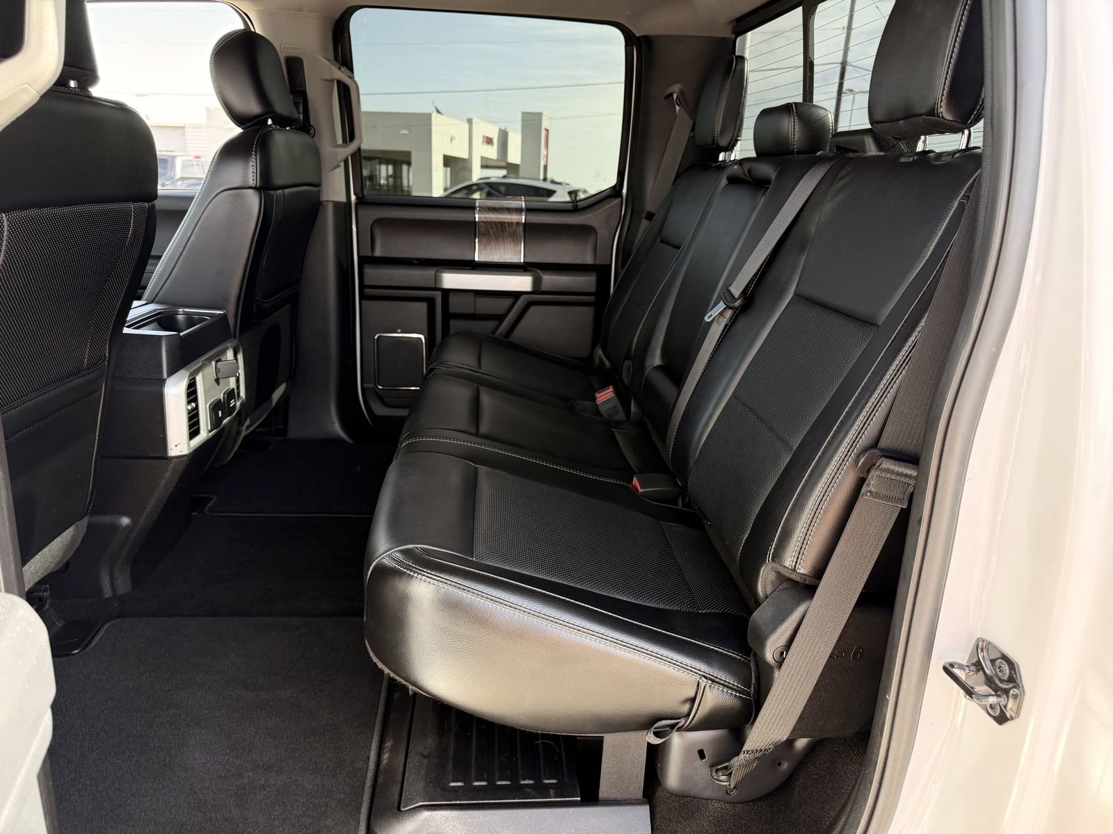 Used 2019 Ford F250 Lariat w/ Chrome Package image 26