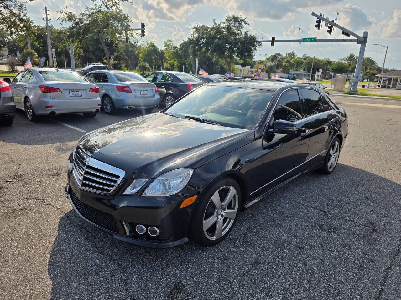 Used 2010 Mercedes-Benz E 350 Sedan image 8