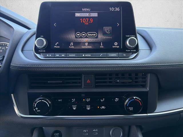 Used 2024 Nissan Rogue S image 17