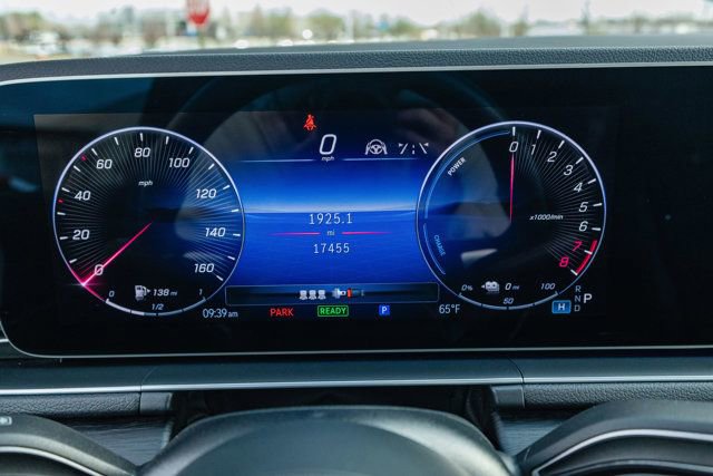 Certified 2024 Mercedes-Benz GLE 450e 4MATIC image 36