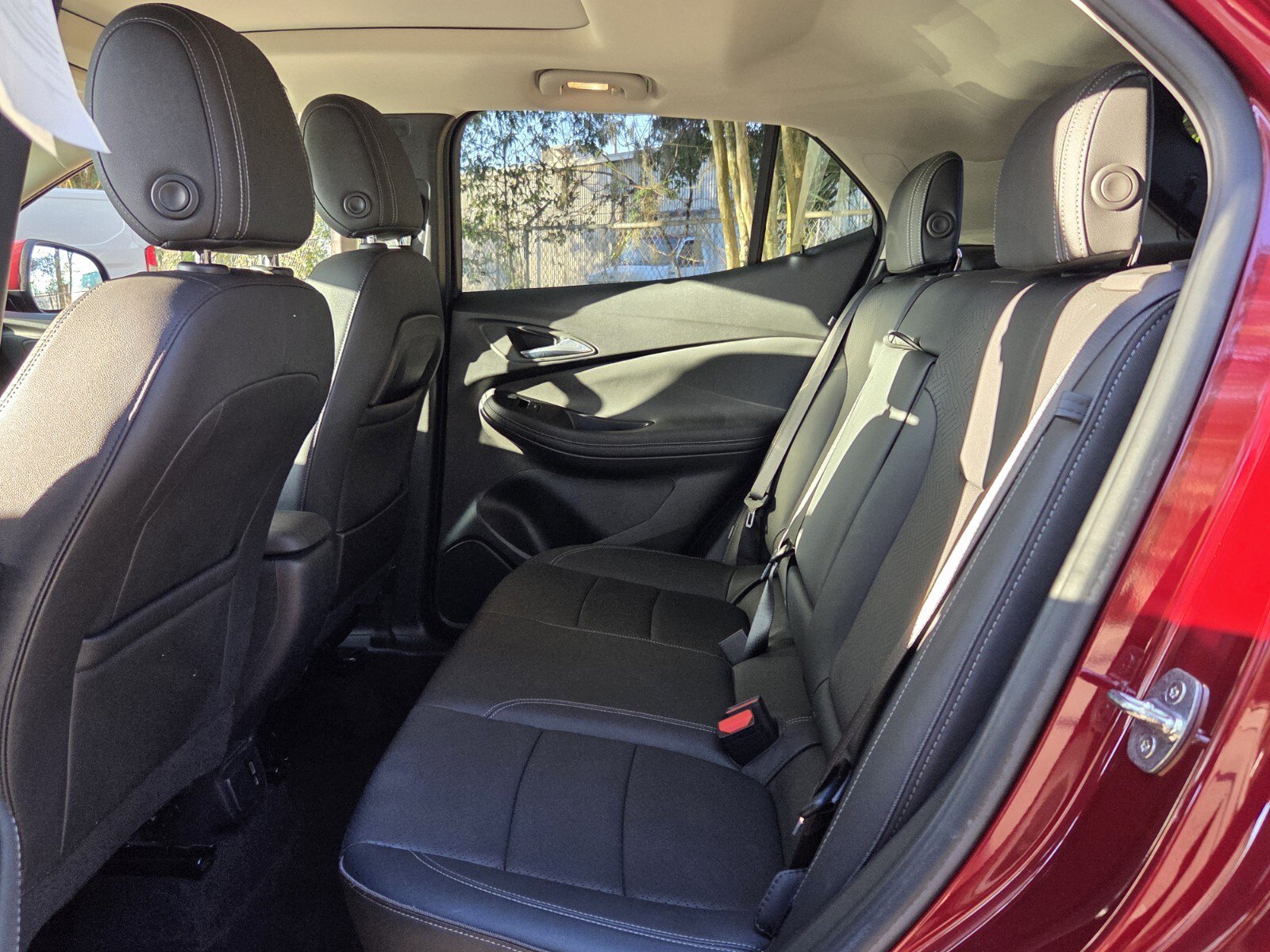 Used 2023 Buick Encore GX Essence w/ Experience Buick Package FWD image 12