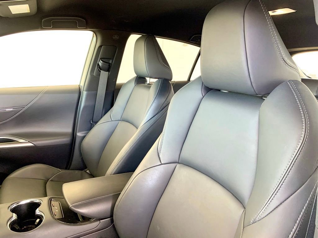 Used 2022 Toyota Venza XLE AWD/4WD image 12