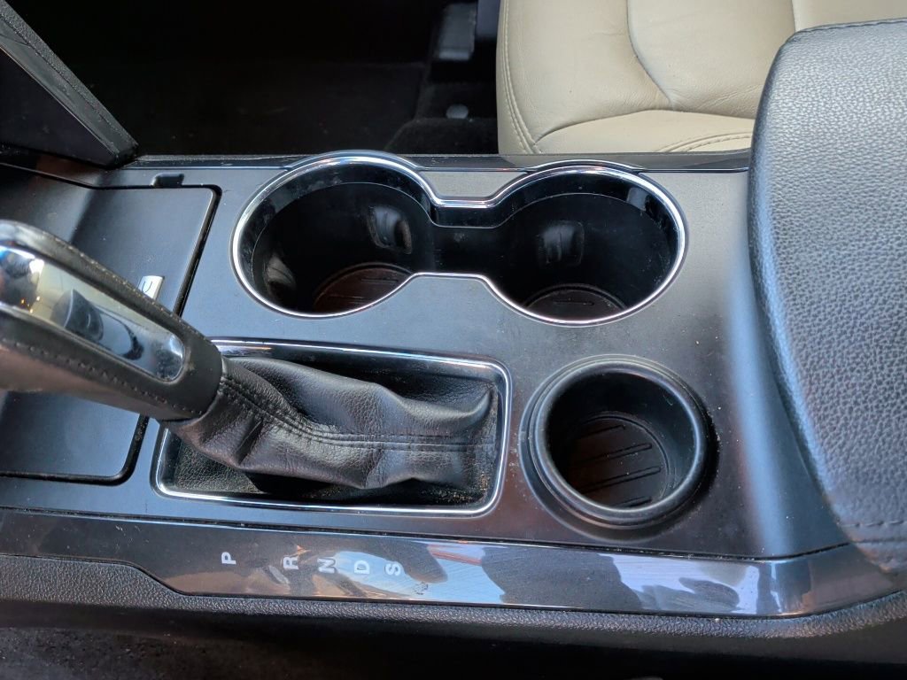 Used 2016 Ford Explorer XLT w/ Equipment Group 202A image 26