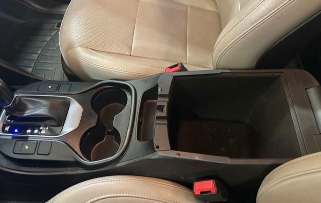 Used 2018 Hyundai Santa Fe Sport 2.0T FWD image 32