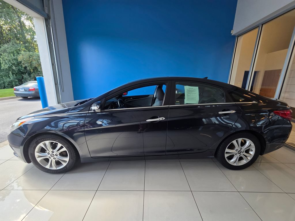 Used 2011 Hyundai Sonata Limited FWD image 4