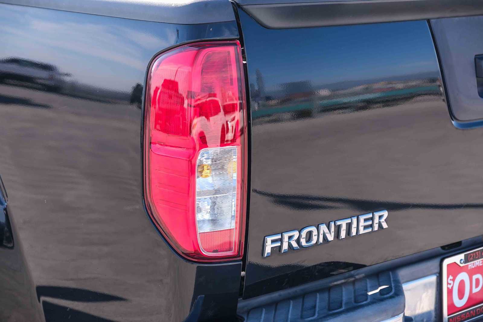 Used 2018 Nissan Frontier SV w/ Value Truck Package RWD image 7