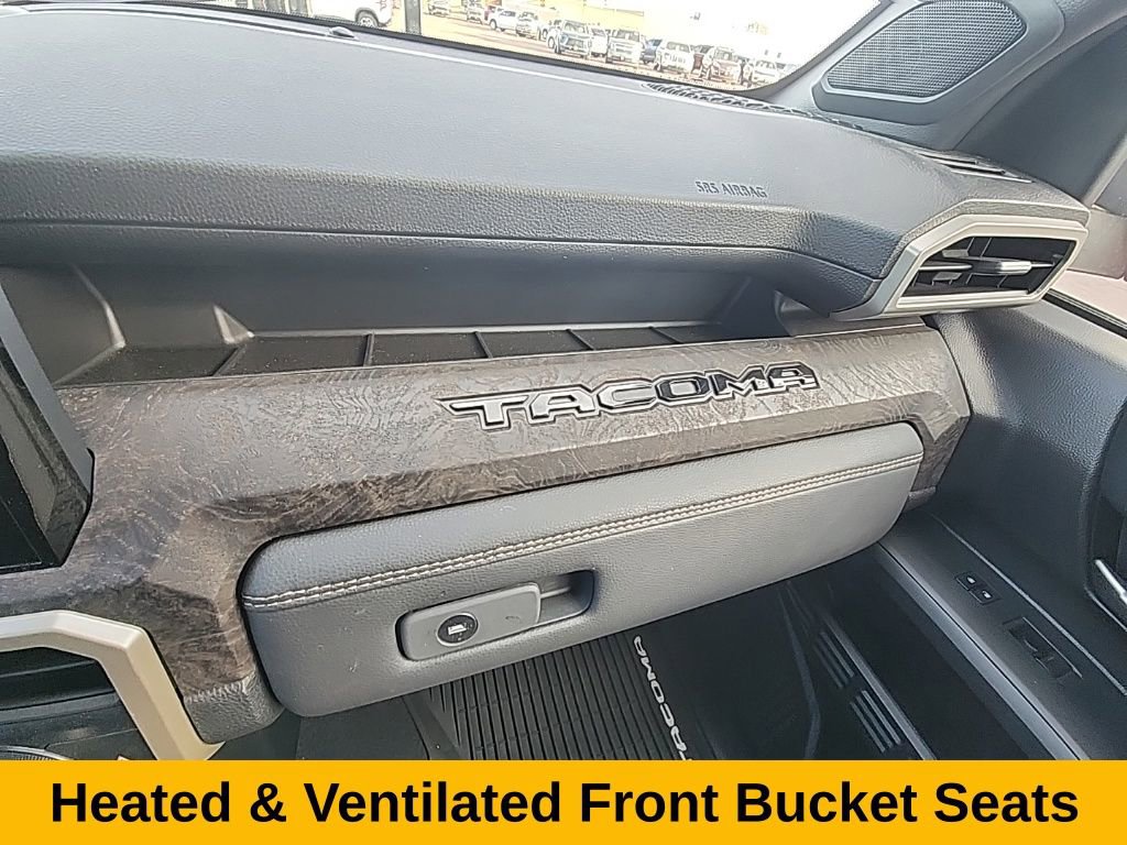 Used 2025 Toyota Tacoma Limited image 31