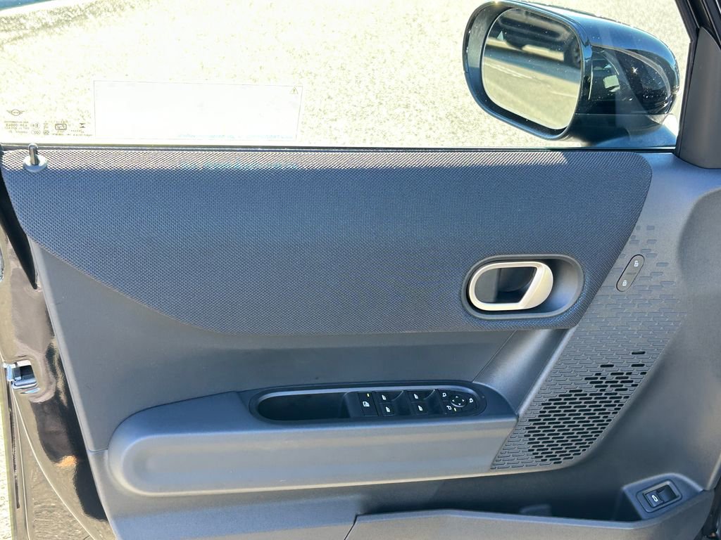 Used 2025 MINI Cooper S image 11