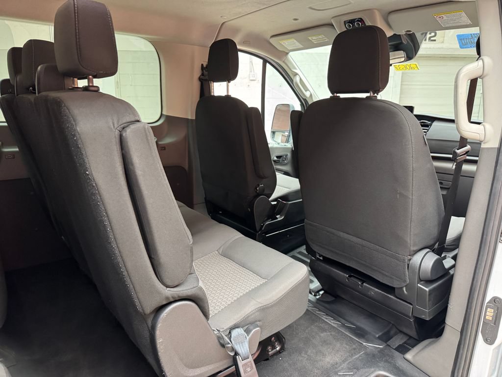 Used 2024 Ford Transit 350 XLT RWD image 28