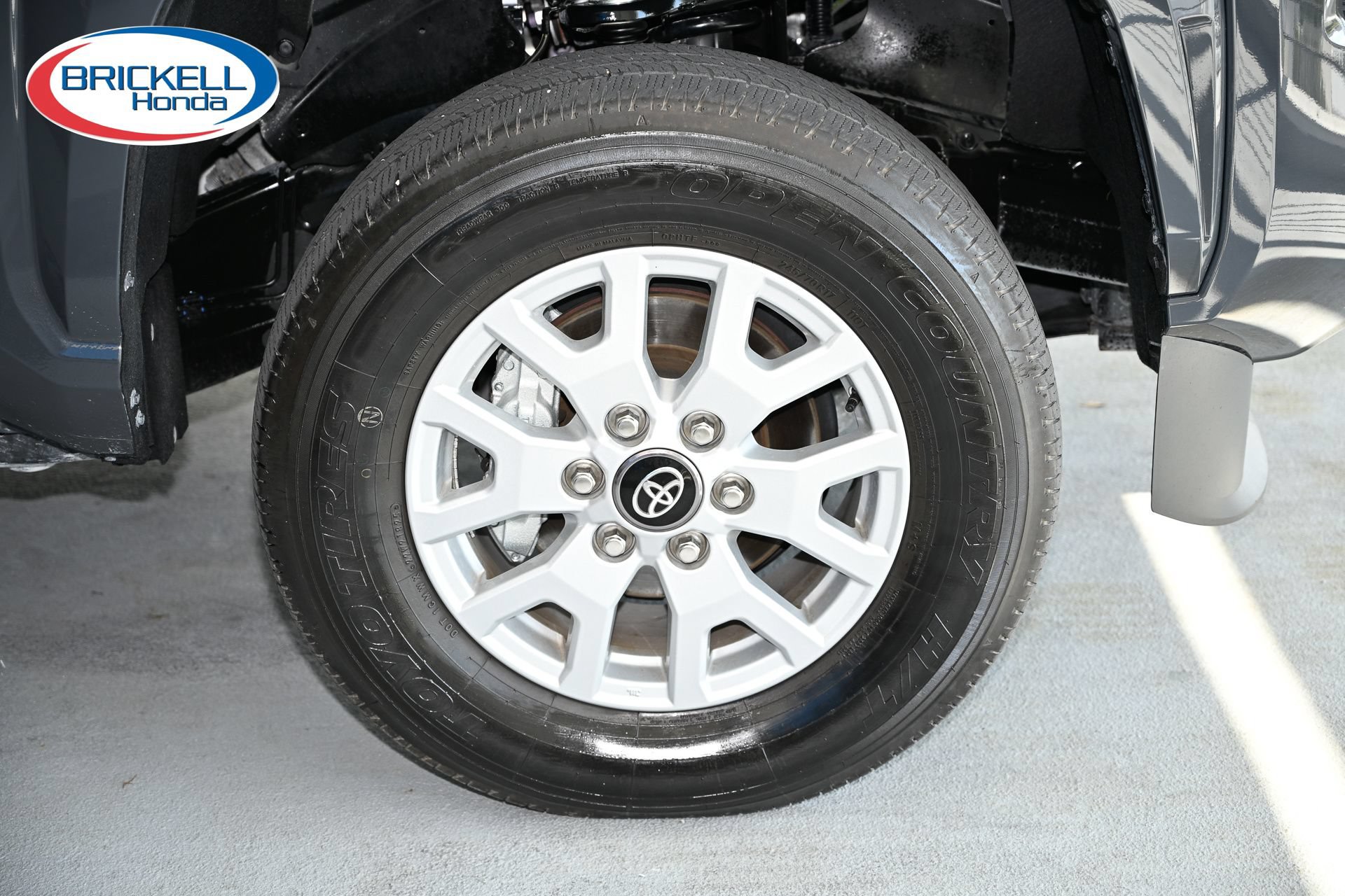 Used 2025 Toyota Tacoma SR RWD image 38