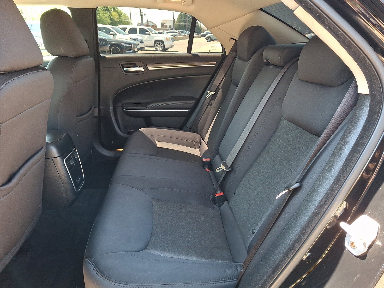 Used 2021 Chrysler 300 Touring w/ Sport Appearance Package RWD image 10