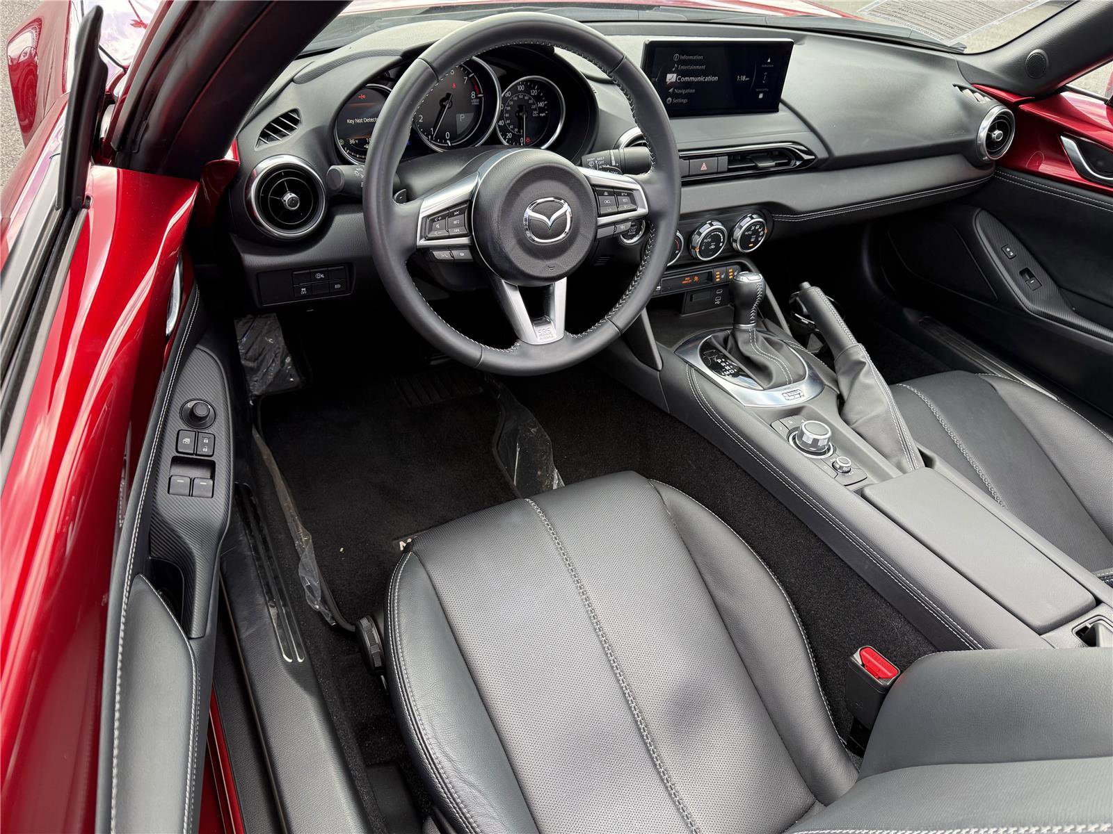 Used 2025 MAZDA MX-5 Miata RF Grand Touring image 14