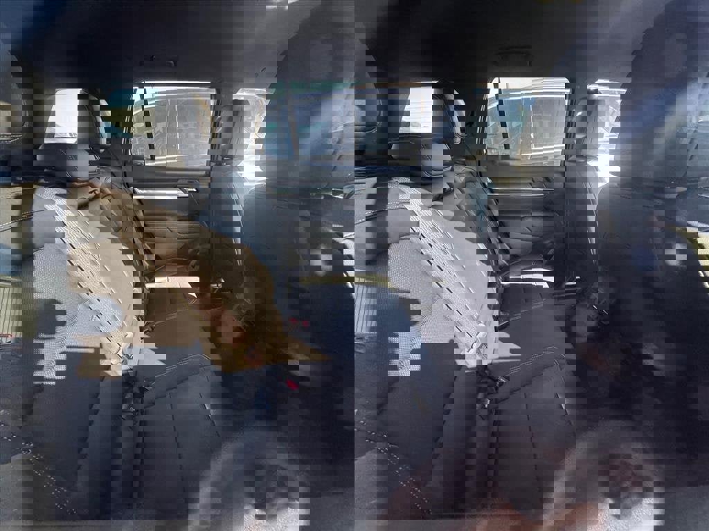 Used 2026 GMC Terrain Elevation w/ Elevation Premium Package image 4