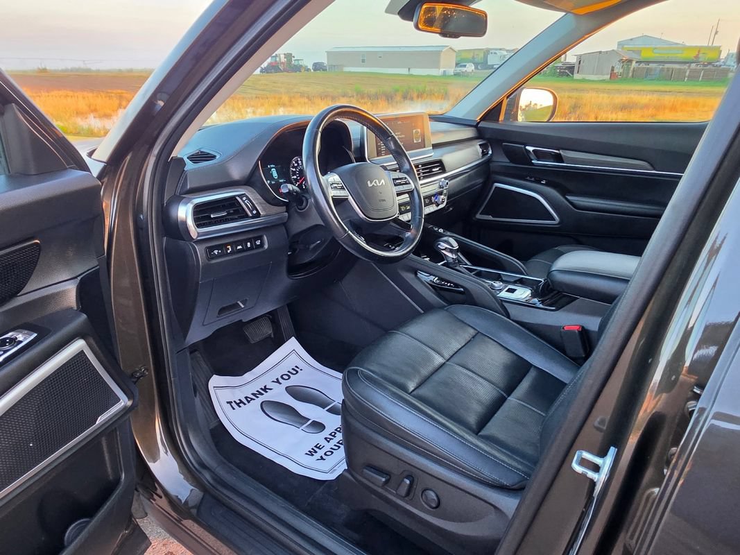 Used 2022 Kia Telluride EX w/ EX Premium Package AWD/4WD image 10