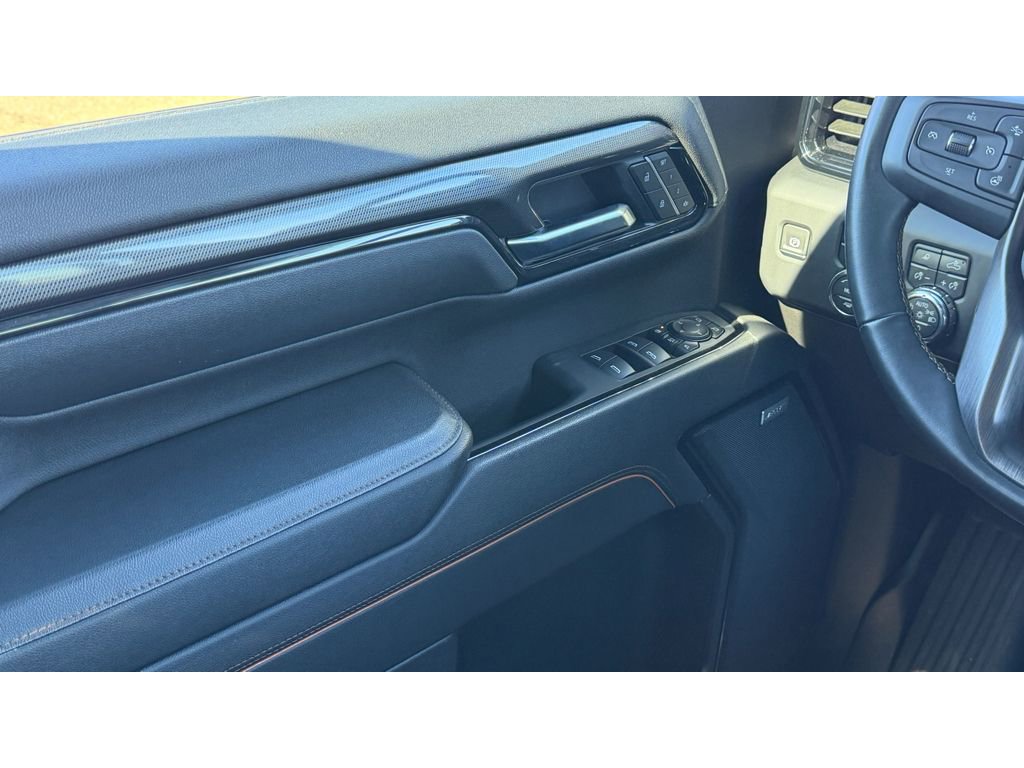 Used 2024 GMC Sierra 2500 AT4 w/ AT4 Preferred Package image 17